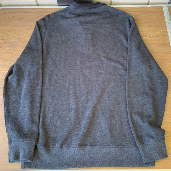 Van Heusen Quarter 1/4 Zip - Medium - Picture 3 of 4